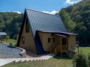 355 S River Hills Rd, Lansing, NC 28643