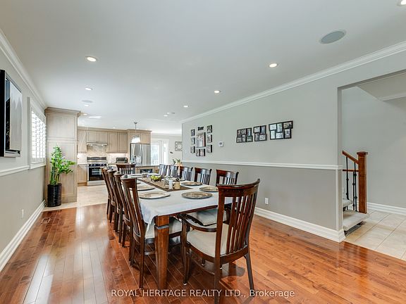 4th image of 8 Chantrey Ct