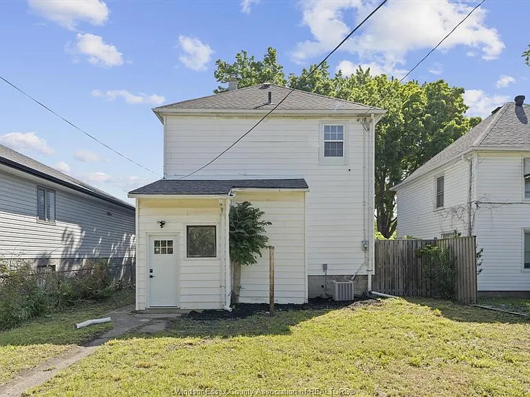 371 Curry Ave — Photo 33