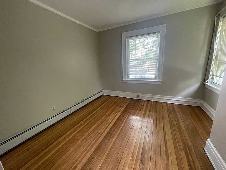 30 George St #2 — Photo 16