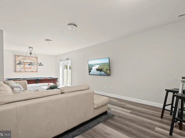 13519 Allnutt Ln — Photo 17