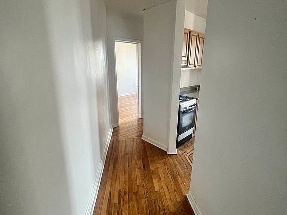 2nd image of 91 E 208th St #K0