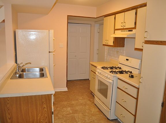 5th image of 1211 Cypress Dr