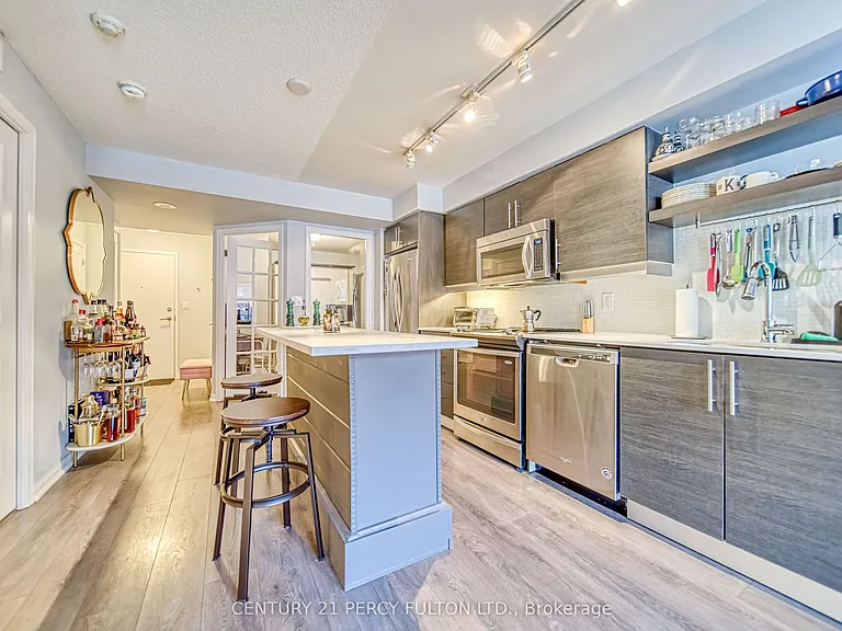 400 Adelaide St E #510 — Photo 6