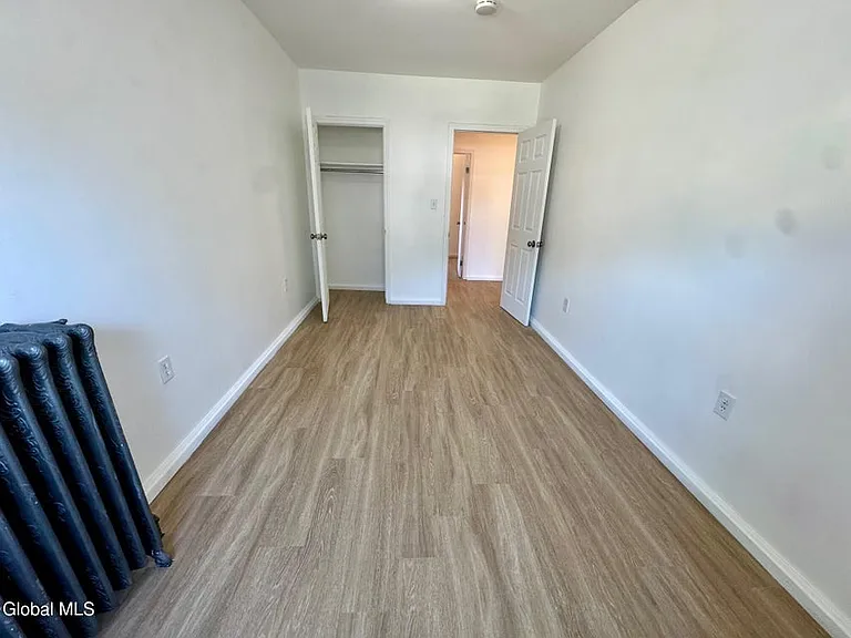 495 Morris St — Photo 10