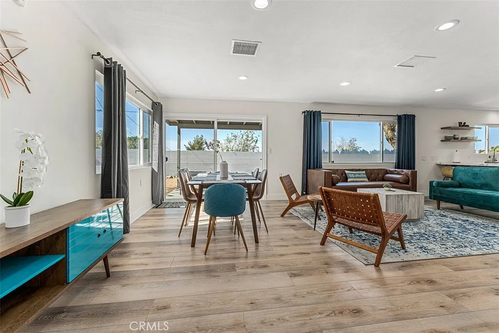 3 bed, 1468 sqft, $2,500 — Photo 3
