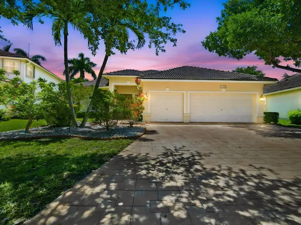 6018 NW 56th Circle NW, Coral Springs, FL 33067