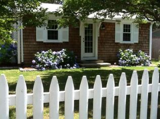198 Shorewood Dr, East Falmouth, MA 02536