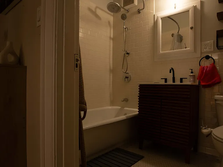 321 Boylston Ave E #203 — Photo 30