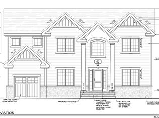 2 The Link, Massapequa, NY 11758