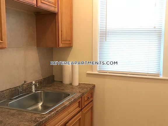 3rd image of 17 Charles Ave #2