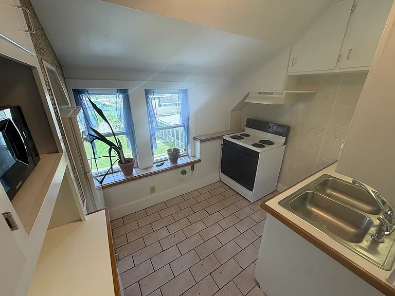 5274 South St #3 — Photo 8