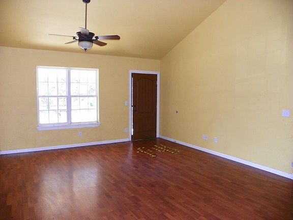 2nd image of 12639 Oak Knoll Cir