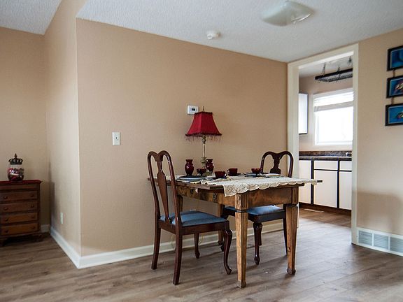 3rd image of 1544 Yellowstone Ave APT C