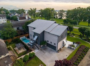 65 Riverwalk Pl, Memphis, TN 38103