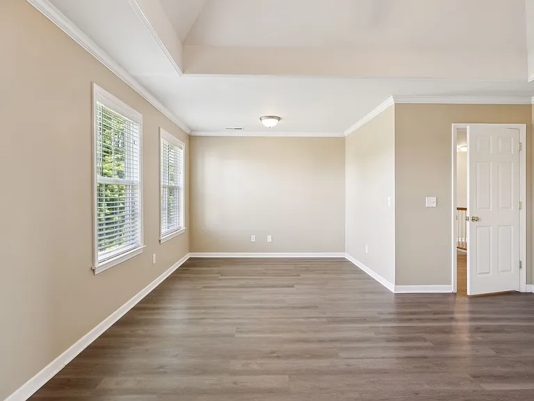 1030 Persimmon Dr — Photo 12