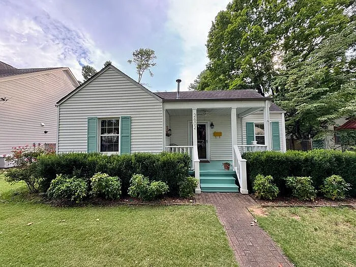 2602 Poincianna St SW — Photo 34