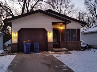 1543 Lenox Rd SE, Grand Rapids, MI 49506