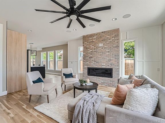 5th image of 3918 N Mariposa