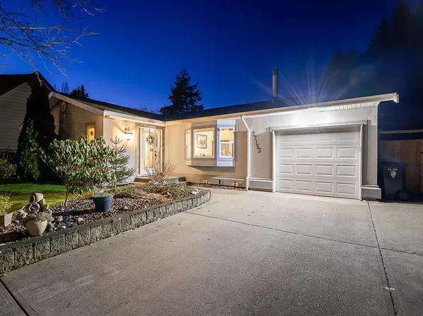 27153 27b Ave, Langley, BC V4W 3C2