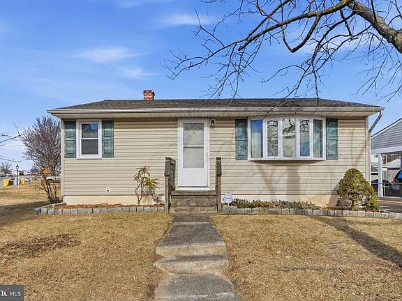 2nd image of 812 Cedar Branch Dr