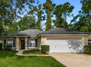 14036 Crestwick Dr W, Jacksonville, FL 32218