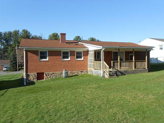 4th image of 202 Tolley Dr
