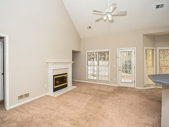 5th image of 2789 Parliament Ct