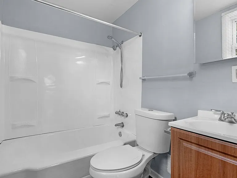 2729 Round Rd — Photo 10
