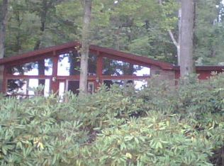 38 Lake Dr, Lake Harmony, PA 18624