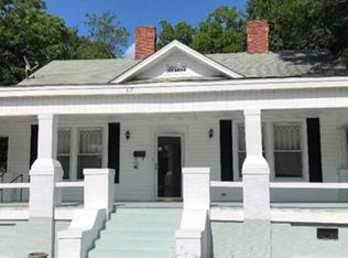 317 S Harris St, Sandersville, GA 31082