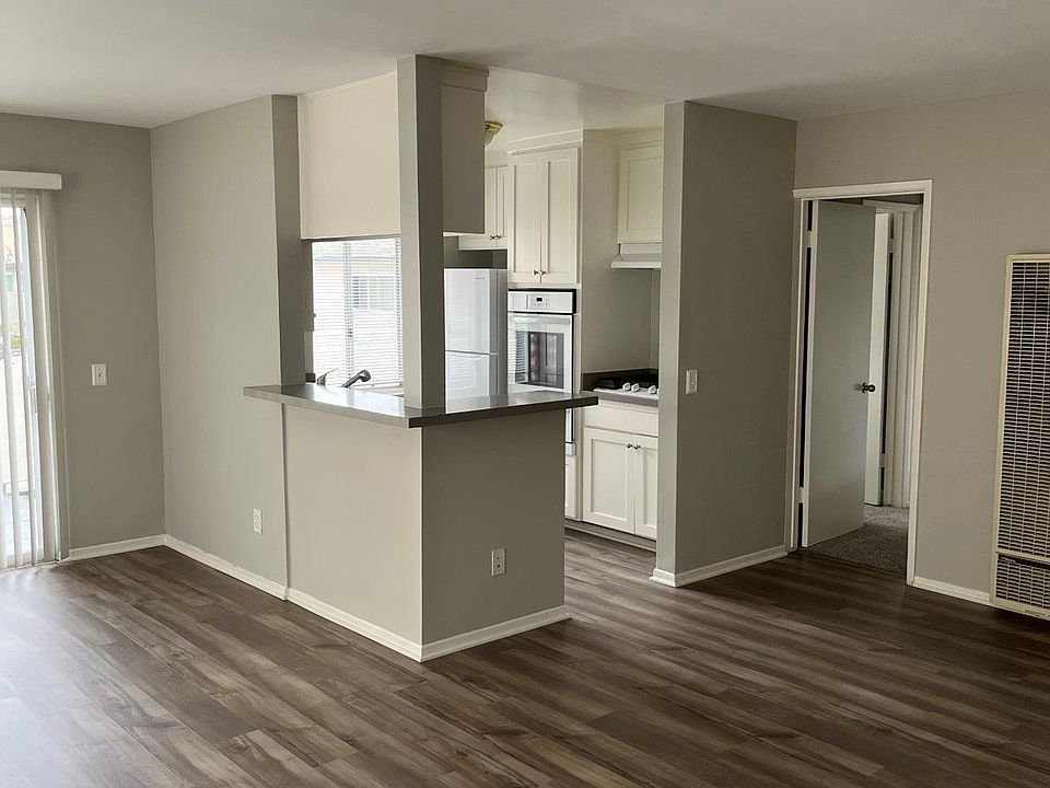 1st image of 1412 Brockton Ave APT 8