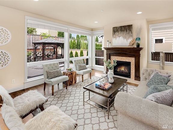 5th image of 11819 161st Ave NE