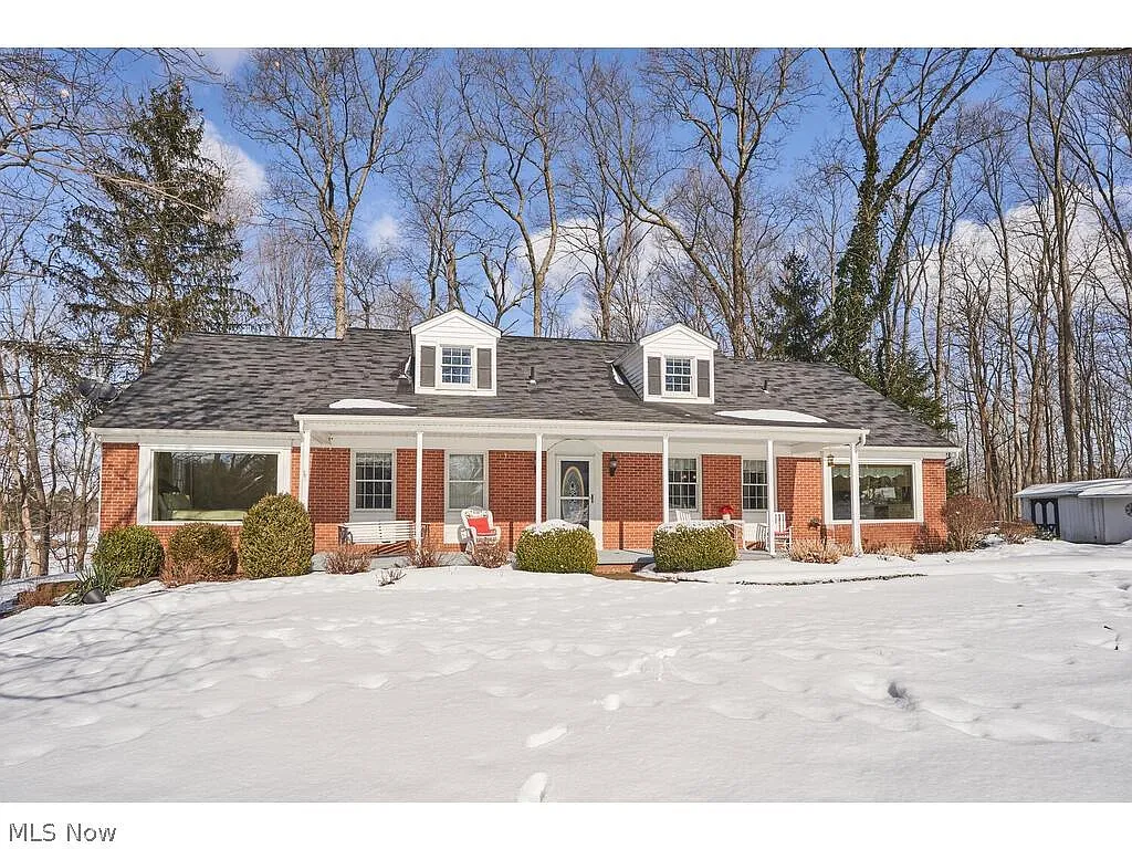 3521 Trails End Dr photo 1