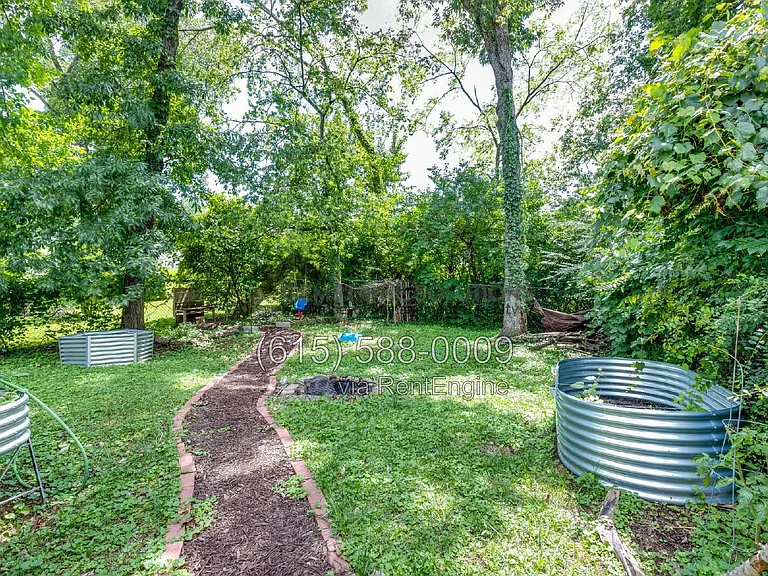 2604 Vista Ln — Photo 6