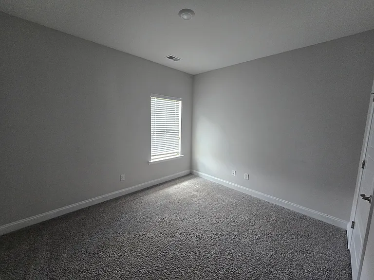 1163 Midway Hill Ln — Photo 6