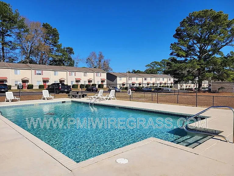 177 N Springview Dr — Photo 2