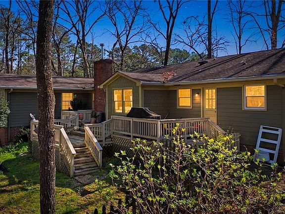 2nd image of 617 Arbor Hill Rd