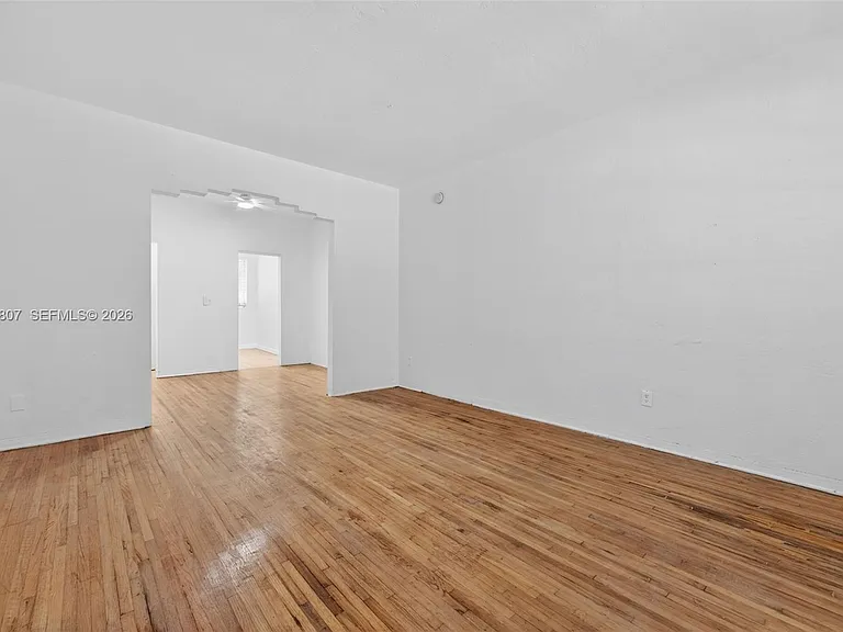 901 Pennsylvania Ave #6 — Photo 3