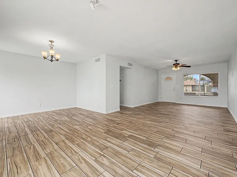 5439 W Becker Ln — Photo 1