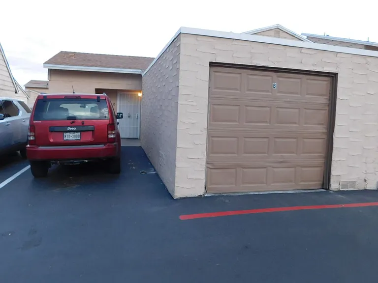 5228 Greene Ln — Photo 3