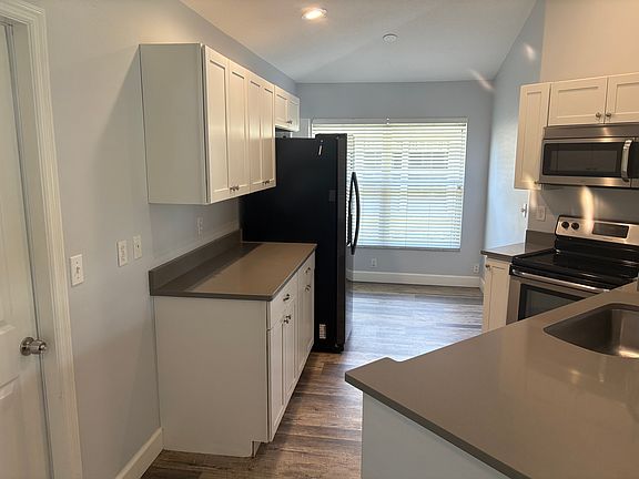 3rd image of 5891 Old Summerwood Blvd