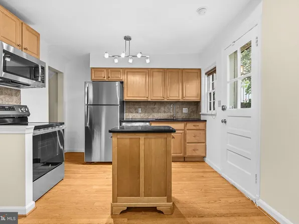 4217 32nd Rd S, Arlington, VA 22206