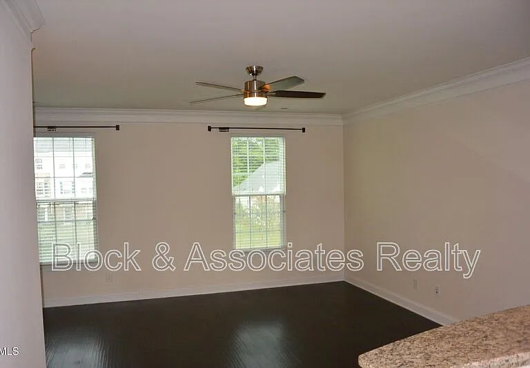 1014 Tender Dr — Photo 8