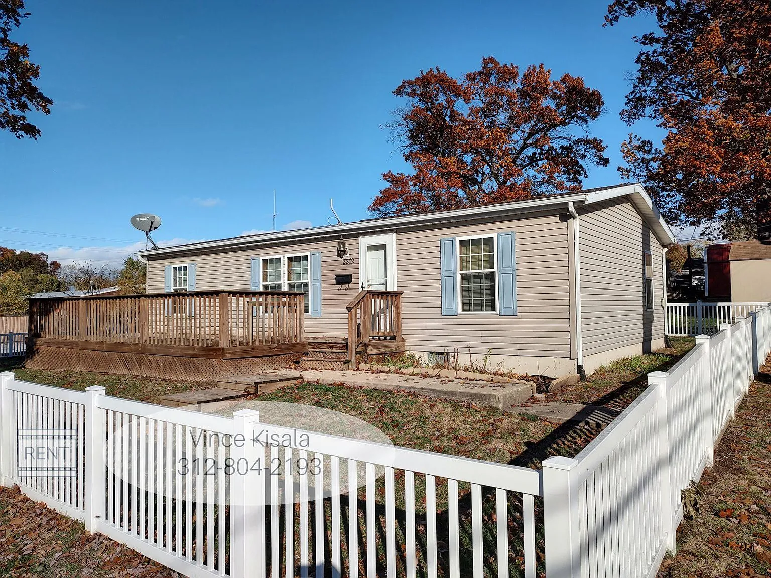 2202 Oak St photo 1