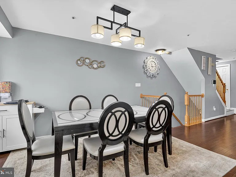 3818 Early Glow Ln — Photo 16
