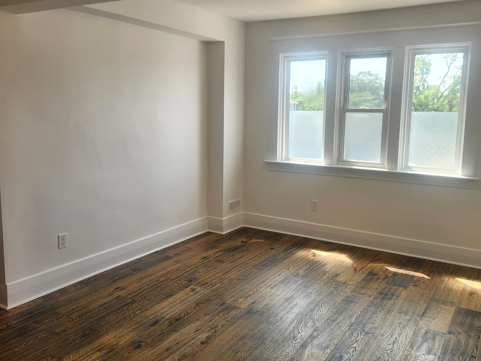 1 bed, $1,600 — Photo 2