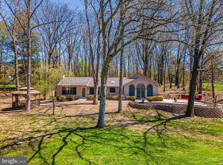 102 Schoolhouse Rd, Sellersville, PA 18960