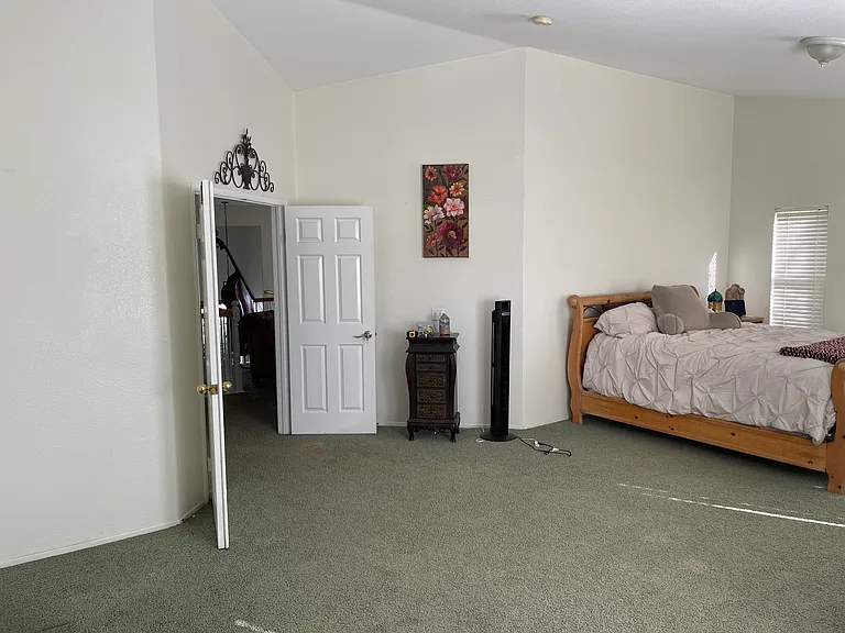 32889 Canyon Crest St — Photo 2