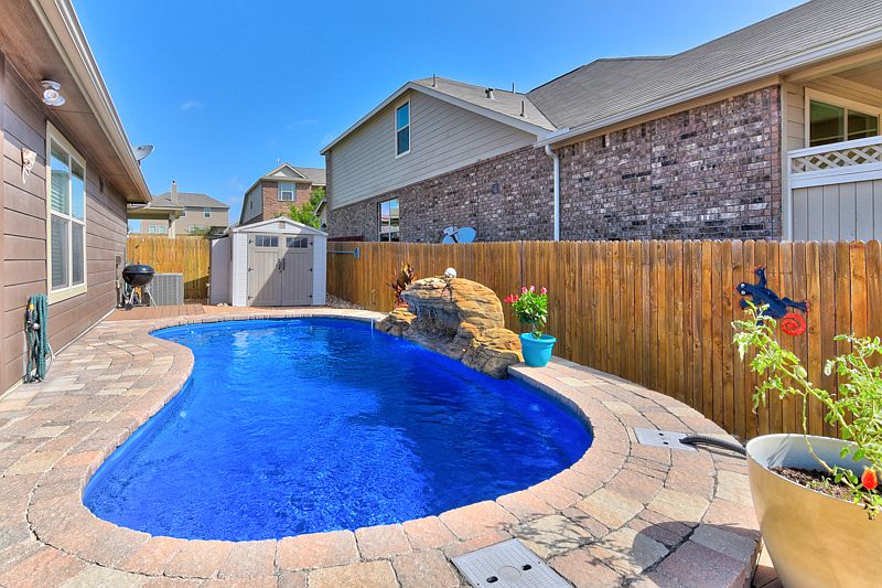 1st image of 200 Stirrup Dr